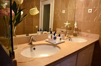 Bed & Breakfast Shiado Suites Lisboa