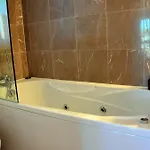 Shiado Frühstückspension 4*