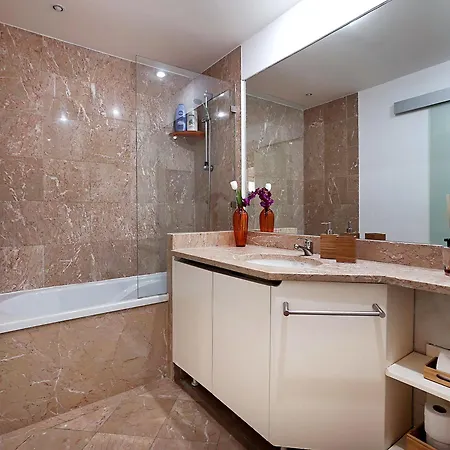 Shiado Suites Bed and breakfast