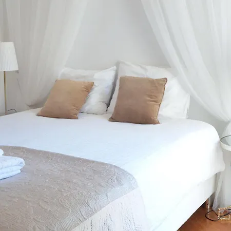 Shiado Suites Bed and breakfast
