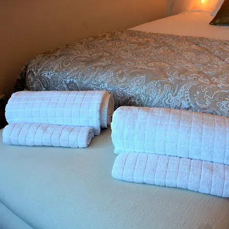 Bed & Breakfast Shiado Suites 4*